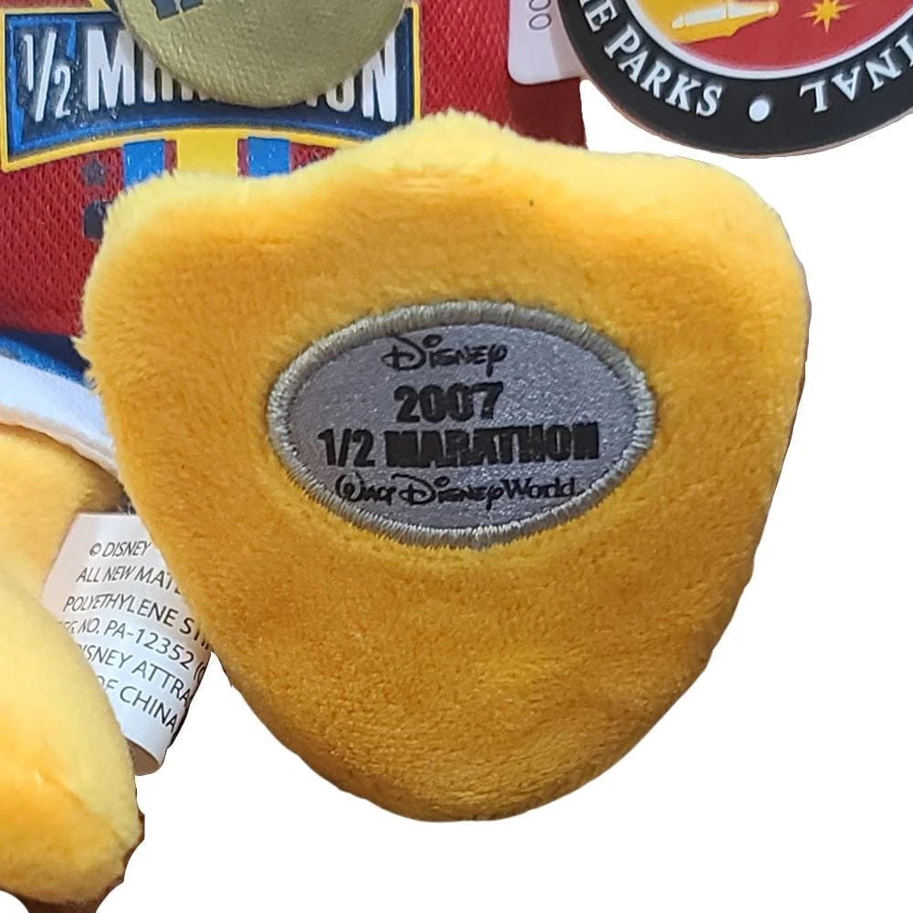 Disney Plush - 2007 Disney 1/2 Marathon Donald Duck 4 Disney Plush - 2007 Disney 1/2 Marathon Donald Duck - Image 2