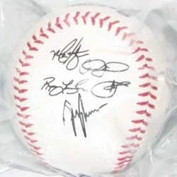 Disney Collectible Baseball - Braves 2007 – Signature 4 Disney Collectible Baseball - Braves 2007 – Signature - Image 2